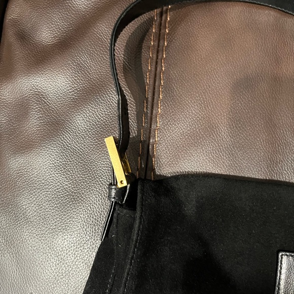 Fendi baguette in black suede vintage - Picture 2 of 11